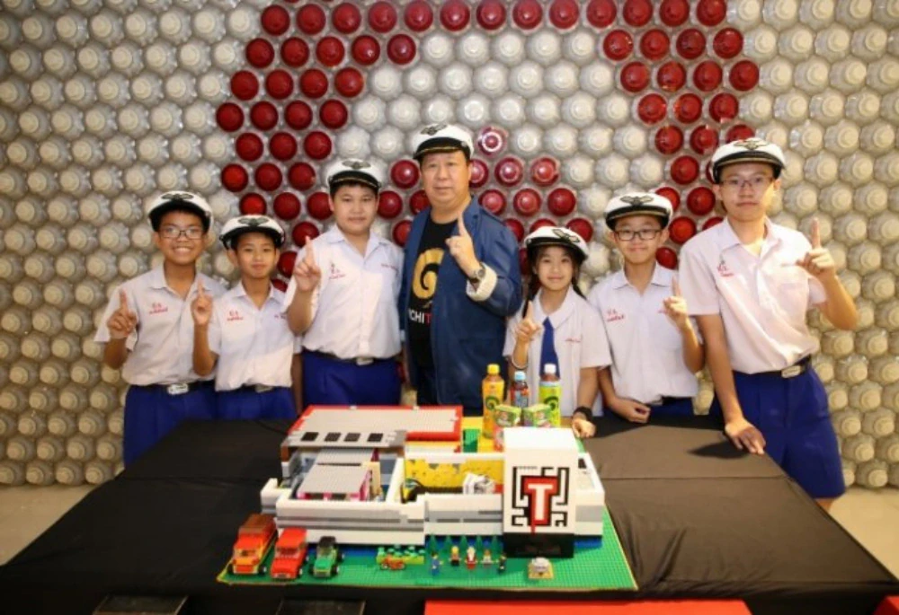 แชมป์ “Brick Challenge 2017” จินตนาการเริ่ด อวดผลงานชิ้นเอก จำลองอิชิตัน กรีน แฟคทอรี่ จากเลโก้