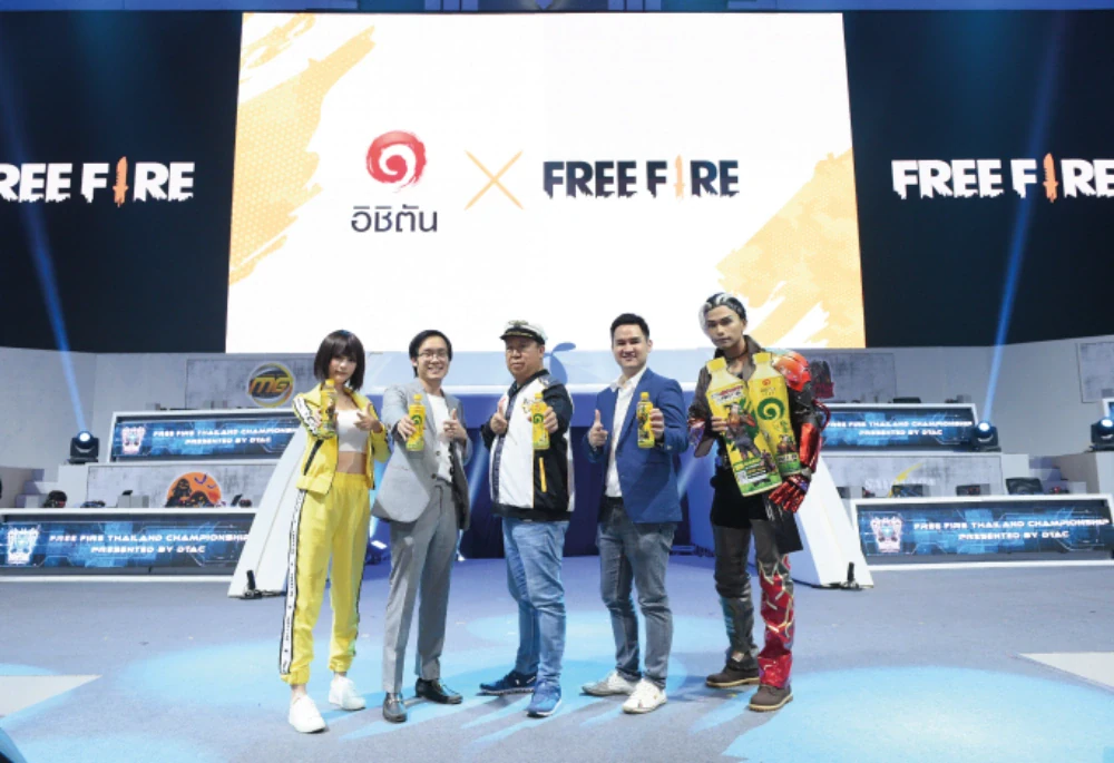 Thai e-sports fans Special game item free giveaways for use to disguise as new character Hayato come with all bottle of Ichitan Green Tea Free Fire Limited Edition