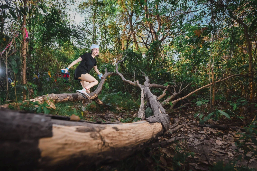 Beyond the City Run: Ichitan Alkaline Water Redefines the "Bang Phra" Escape with a "Glam-Trail" Experience