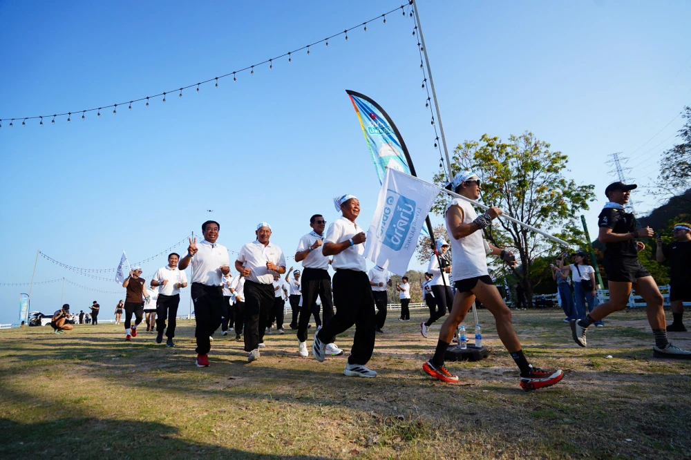 Beyond the City Run: Ichitan Alkaline Water Redefines the "Bang Phra" Escape with a "Glam-Trail" Experience