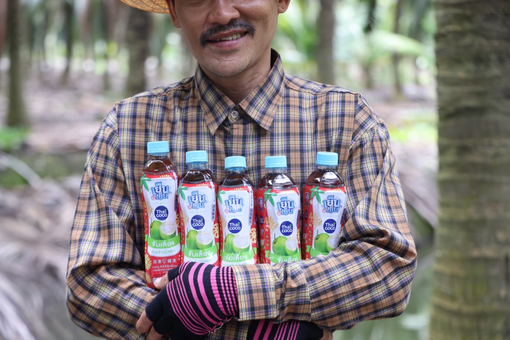 From Orchards to the Next Daily Craze: Yen Yen x Thai COCO Team Up with 100 Tons of Aromatic Coconut to Empower Farmers