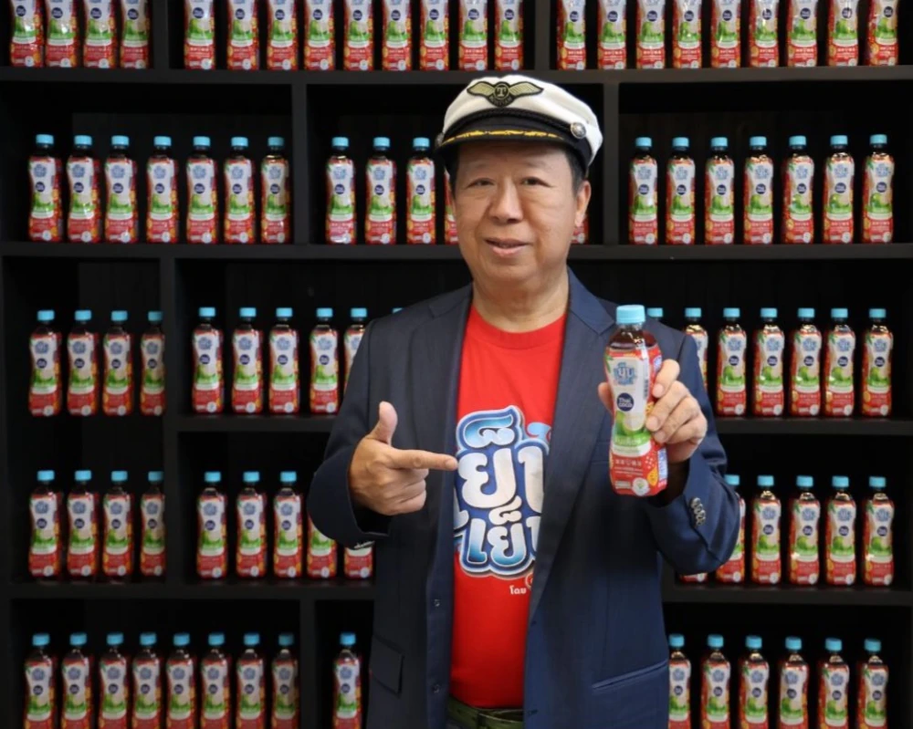 From Orchards to the Next Daily Craze: Yen Yen x Thai COCO Team Up with 100 Tons of Aromatic Coconut to Empower Farmers